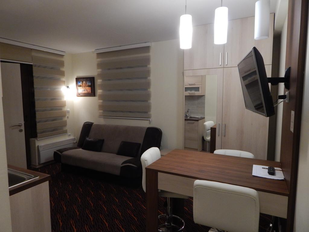 Apartments Zed Vila Zvoncica โคเปานิก ภายนอก รูปภาพ